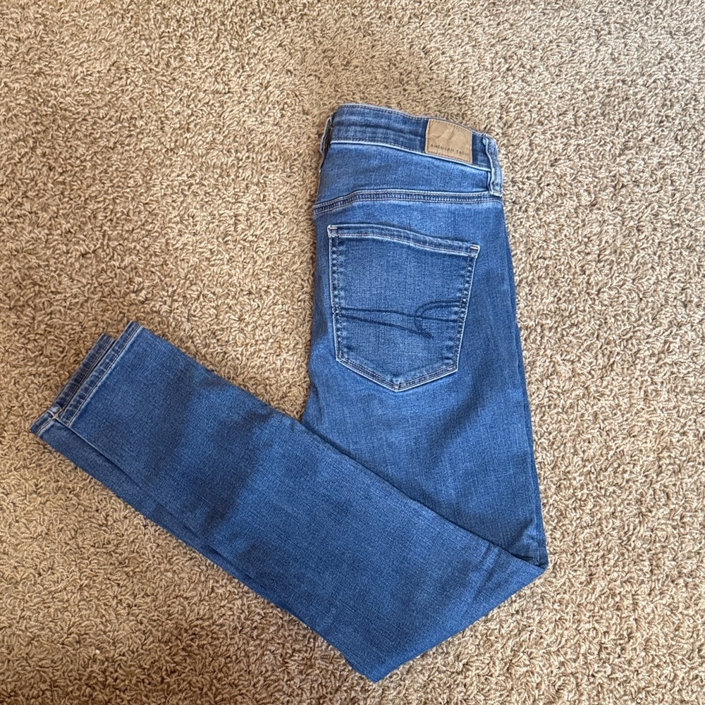 American Eagle Women’s skinny Jeans size 8 short